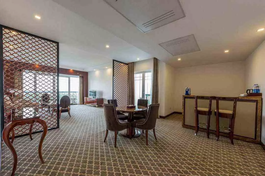 Dariush Grand Hotel